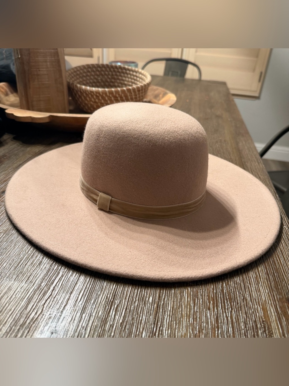 Wide Brim Beige Felt Hat with Band